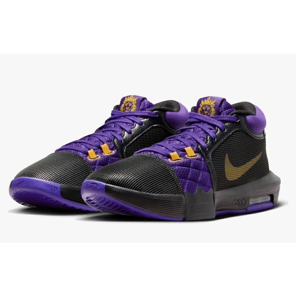 NIKE Men's Sneaker Three Quarters Tall
